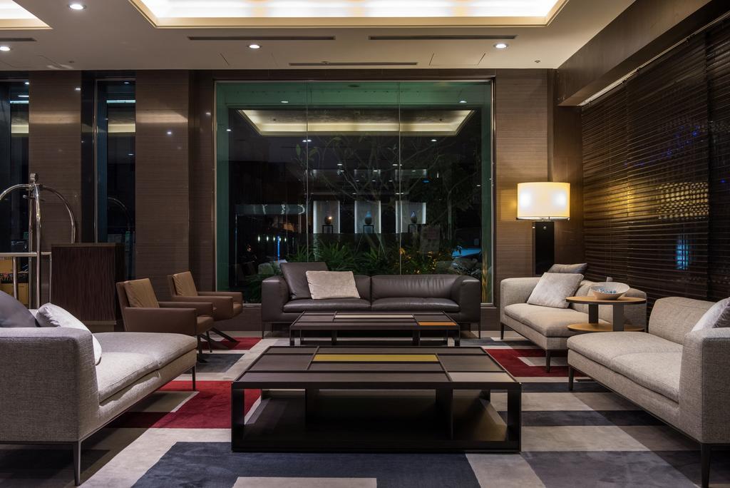 Taipung Suites Тайнань Экстерьер фото