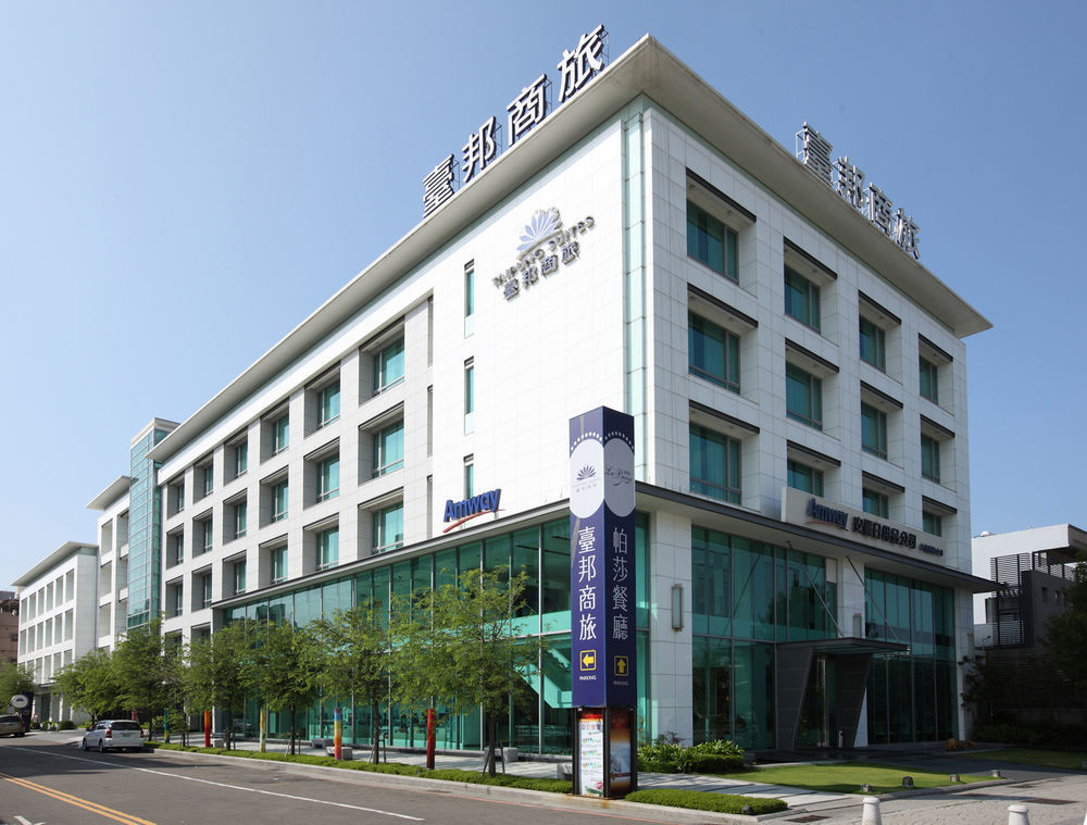 Taipung Suites Тайнань Экстерьер фото